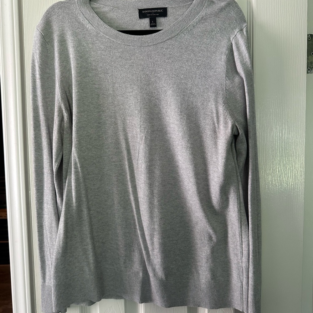 Banana Republic Gray Women's Forever Sweater - Size L
